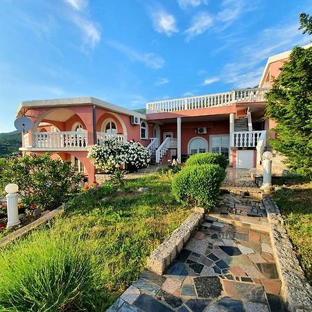 Villa Lilly Cesarica Bagian luar foto