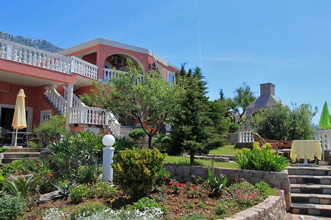 Villa Lilly Cesarica Bagian luar foto