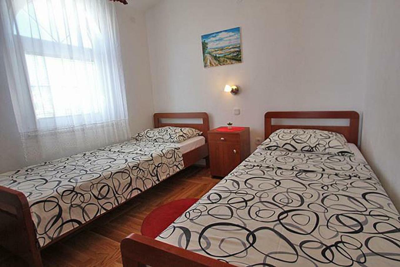 Villa Lilly Cesarica Bagian luar foto