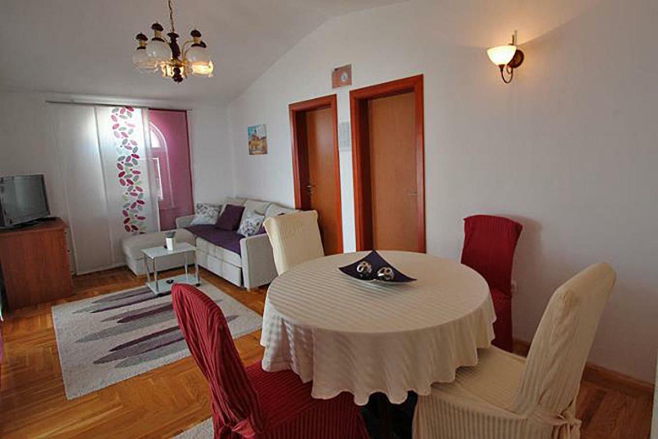 Villa Lilly Cesarica Bagian luar foto