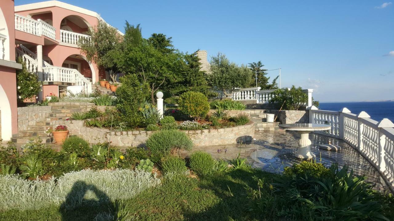 Villa Lilly Cesarica Bagian luar foto